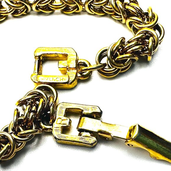 1980s Givenchy Gold Byzantine Chain Bracelet — Classic Designer Arm Candy — GUC - Picture 10 of 12